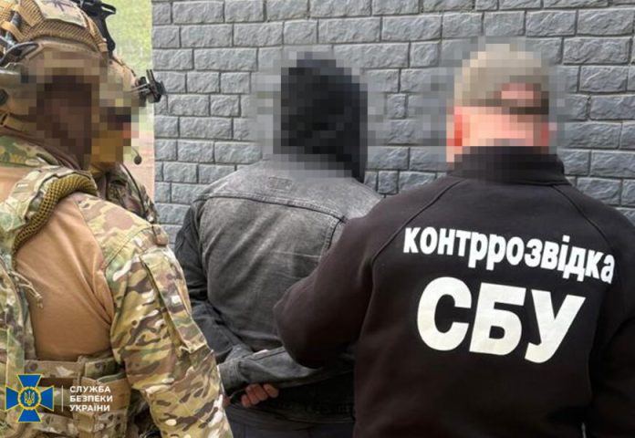 Хабар за «тепле місце»: у Вінниці затримали організатора схеми для мобілізовани