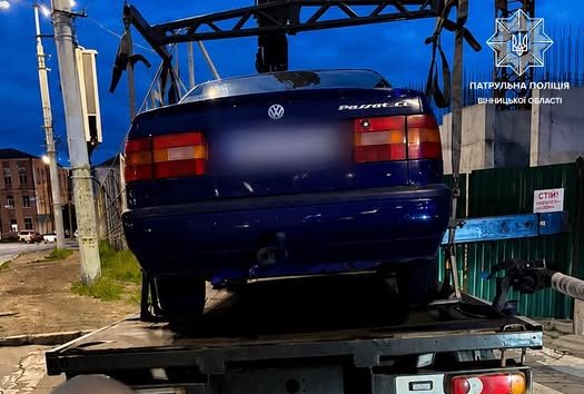 Після дзвінка на 102 патрульні затримали водія Volkswagen із ознаками сп’яніння