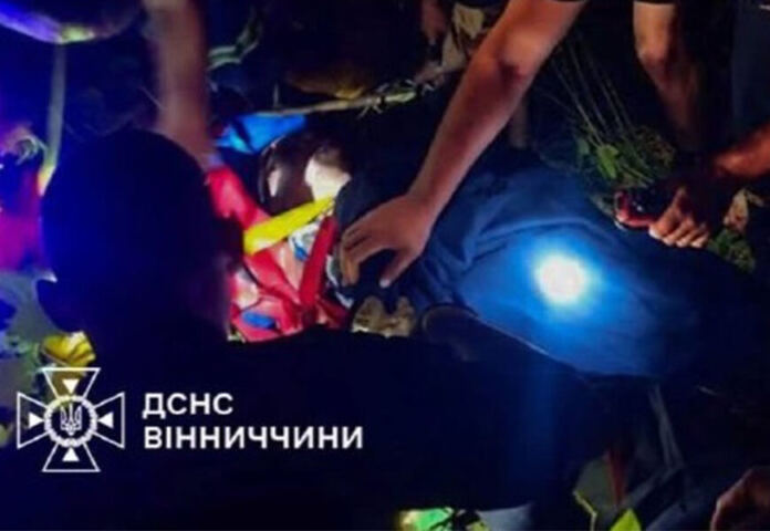 Нічна ДТП на Вінниччині: мотоцикл з’їхав з дороги, постраждав неповнолітній