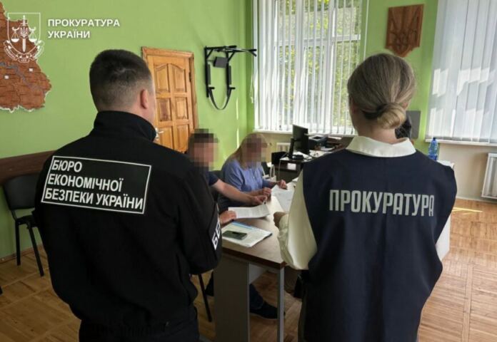 Реконструкція ліцею із завищеними цінами: чиновниці на Вінниччині оголосили підозру