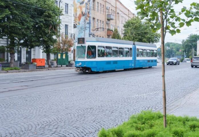 У центрі Вінниці завершили черговий етап ремонту Соборної та відкрили рух транспорту