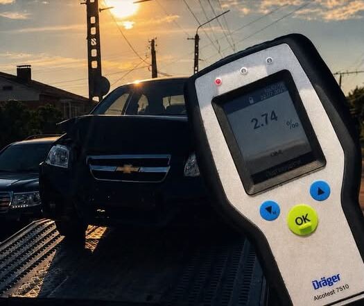 Позбавлений прав, п’яний і після погоні: у Вінниці водій Chevrolet врізався в Ford