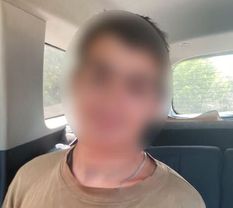 Повалив пам’ятники та знищив декор: на Вінниччині викрили вандала, який трощив могили