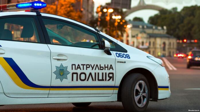 Конфлікт на вулиці 600-річчя закінчився грабежем: у Вінниці затримали двох чоловіків